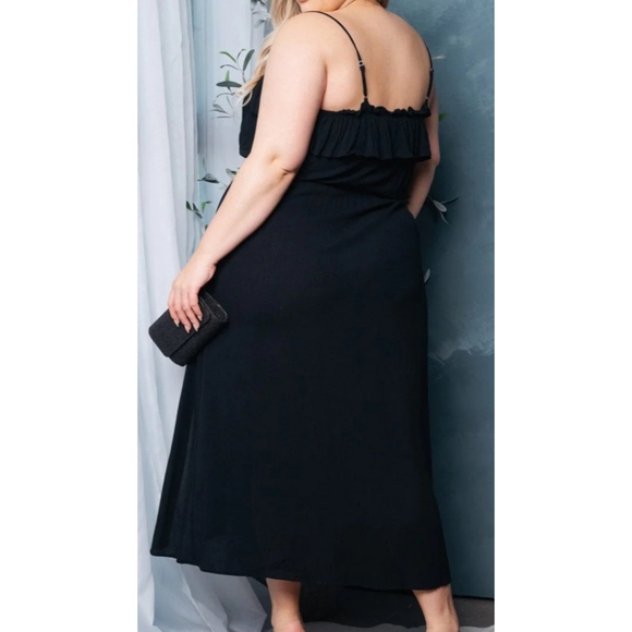 Sexy black sleeveless spaghetti strap ruffled curvy maxi dress with side slit - Picture 3 of 3